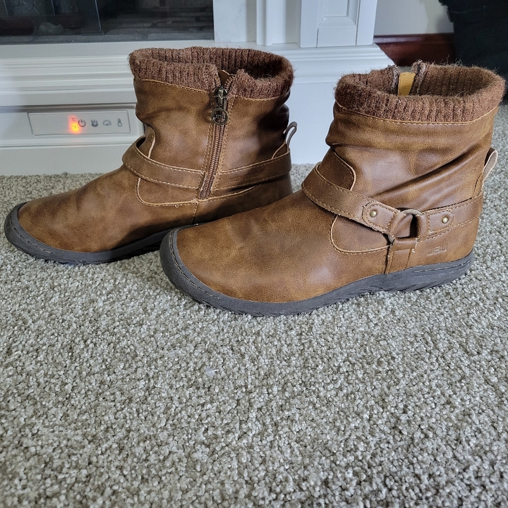 JBU by Jambu Westwood Brown Ankle Boots w/ Buckle Detail Water Resistant, Size 9